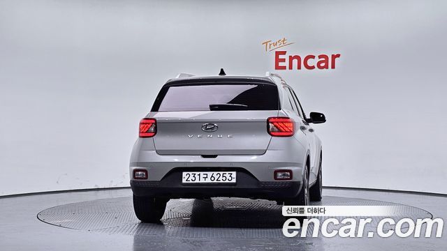 Hyundai Venue из Кореи Encar