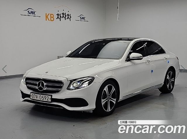 Mercedes-Benz E-Class E220d Avantgarde — пробег 139 760 км — фото 2 из 5