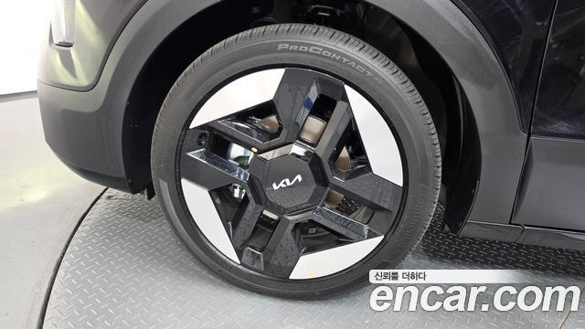 Kia Niro Prestige — пробег 1 422 км — фото 5 из 5
