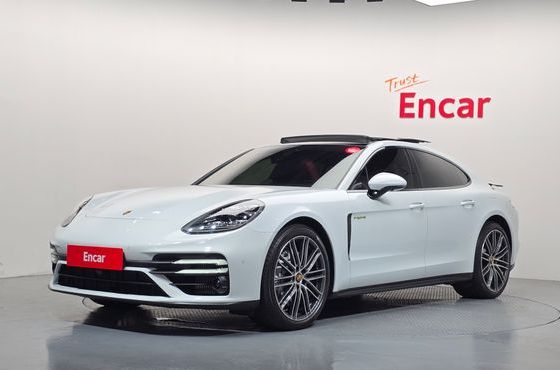 Porsche Panamera 2.9 AWD E-Hybrid — пробег 16 318 км — фото 1 из 5