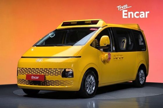 Hyundai Staria L3.5 Kinder Safety Car 15-Seater — пробег 5 368 км — фото 1 из 5