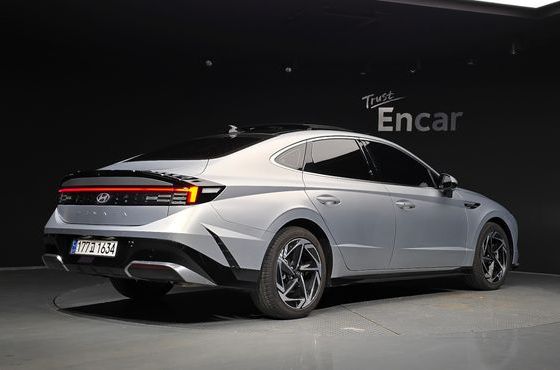 Hyundai Sonata Exclusive — пробег 22 764 км — фото 2 из 5