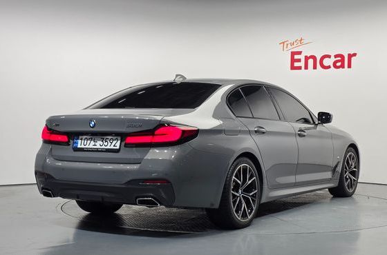 BMW 5-Series 530i xDrive M Sport Package — пробег 78 018 км — фото 2 из 5