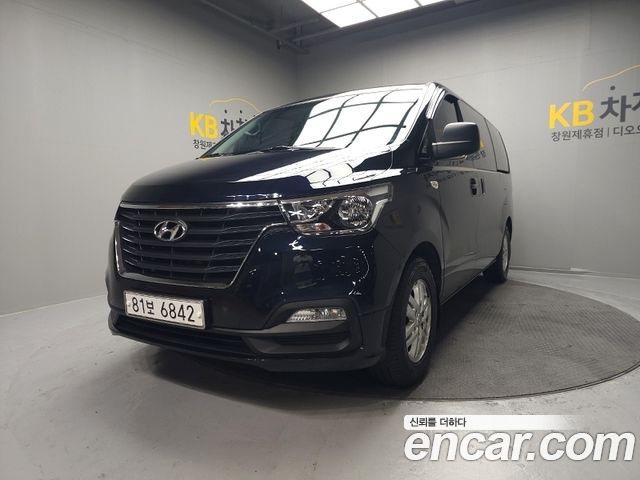 Hyundai Starex Van 3-Seater Smart — пробег 124 000 км — фото 1 из 5