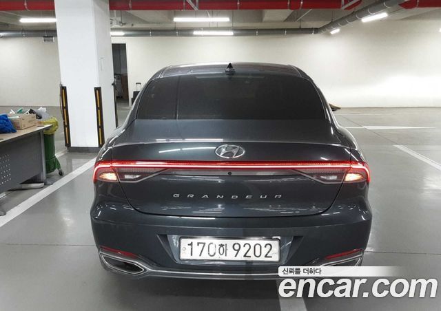 Hyundai Grandeur Premium — пробег 185 141 км — фото 3 из 5