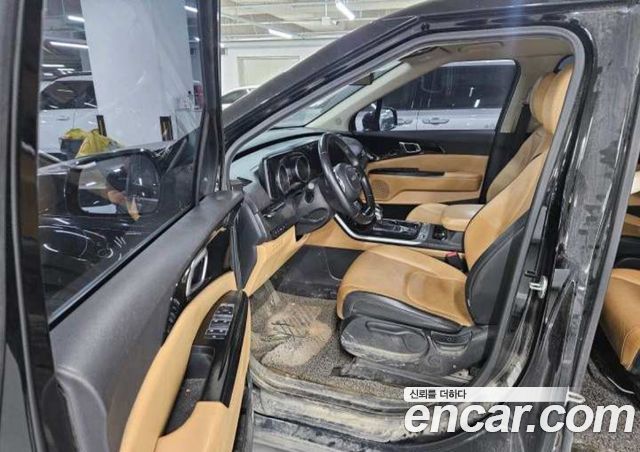 Kia Carnival Diesel 9-Seater Prestige — пробег 85 203 км — фото 4 из 5