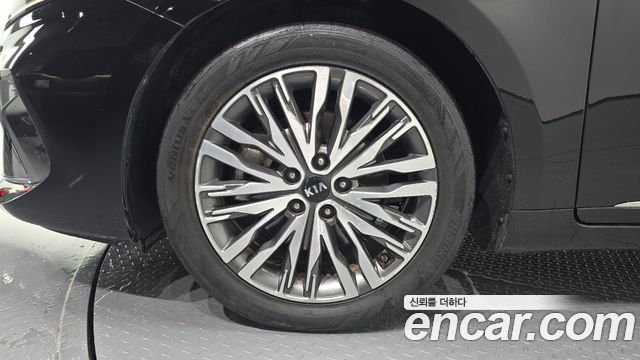 Kia K7 из Кореи Encar
