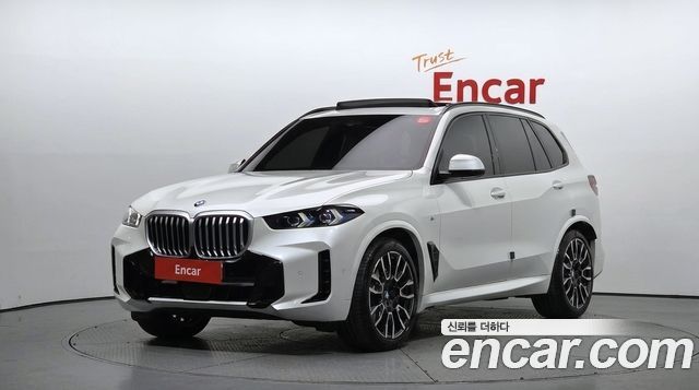 BMW X5 xDrive 40i M Sport — пробег 4 087 км — фото 1 из 5
