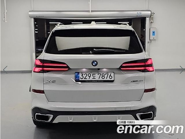 BMW X5 xDrive 40i M Sport — пробег 4 084 км — фото 3 из 5
