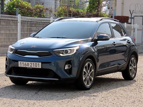 Kia Stonic 1.4 Trendy — пробег 72 480 км — фото 2 из 5
