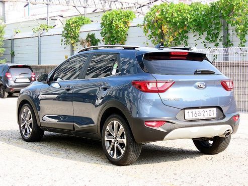 Kia Stonic 1.4 Trendy — пробег 72 480 км — фото 3 из 5
