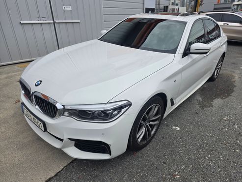 BMW 5-Series 520d xDrive M Sport Package Plus — пробег 154 000 км — фото 1 из 5
