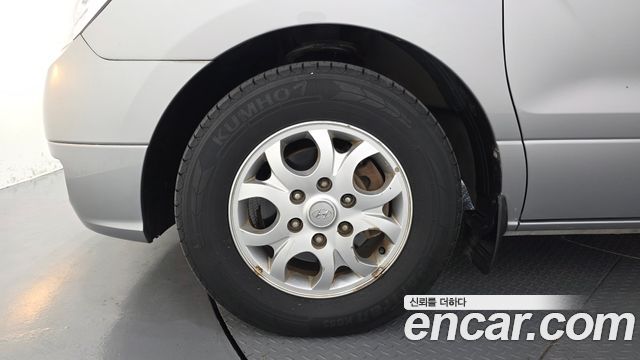 Hyundai Starex 12-Seater Wagon CVX Deluxe — пробег 128 320 км — фото 5 из 5