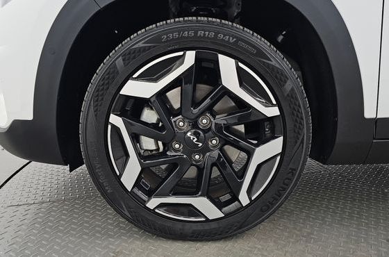 Kia Seltos Gasoline 1.6 Turbo 2WD Signature — пробег 28 807 км — фото 5 из 5