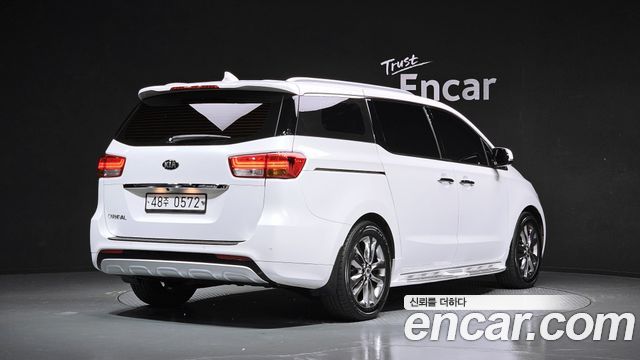 Kia Carnival из Кореи Encar