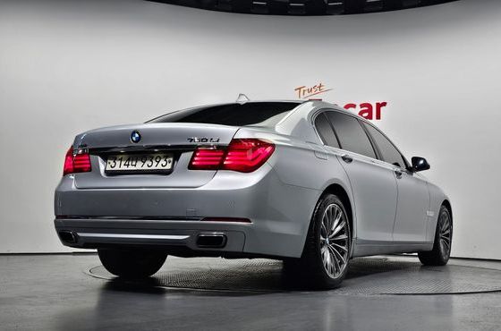 BMW 7-Series 750Li xDrive — пробег 130 709 км — фото 2 из 5