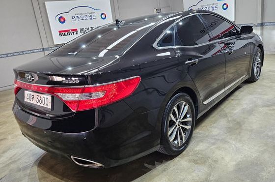 Hyundai Grandeur HG240 Luxury — пробег 205 000 км — фото 3 из 5