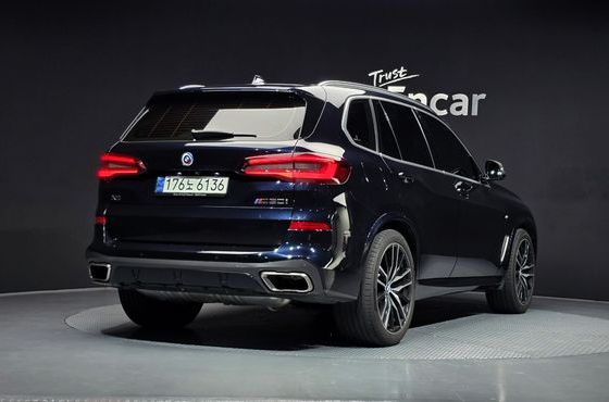 BMW X5 M50i — пробег 45 297 км — фото 2 из 5