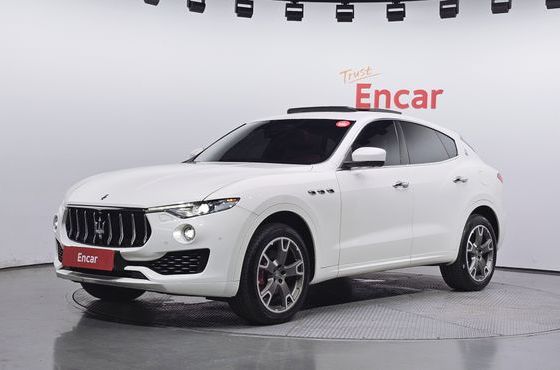 Maserati Levante 3.0 AWD GranLusso — пробег 105 202 км — фото 1 из 5