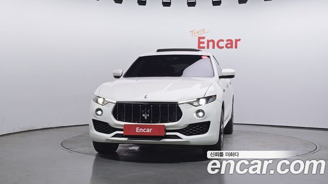 Maserati Levante из Кореи Encar