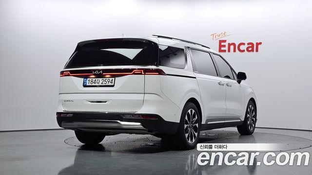Kia Carnival Gasoline 7-Seater Signature — пробег 41 851 км — фото 2 из 5