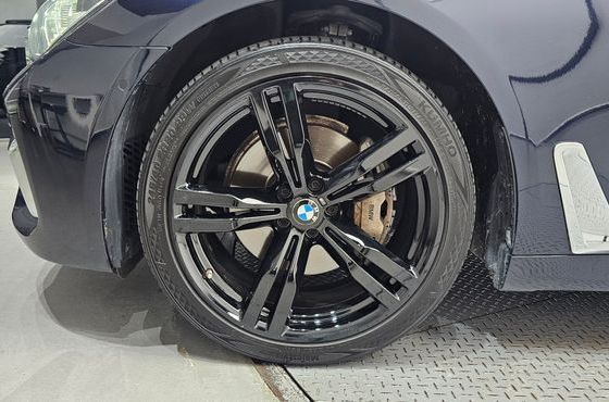 BMW 7-Series 740Li xDrive M Sport Package — пробег 119 018 км — фото 5 из 5
