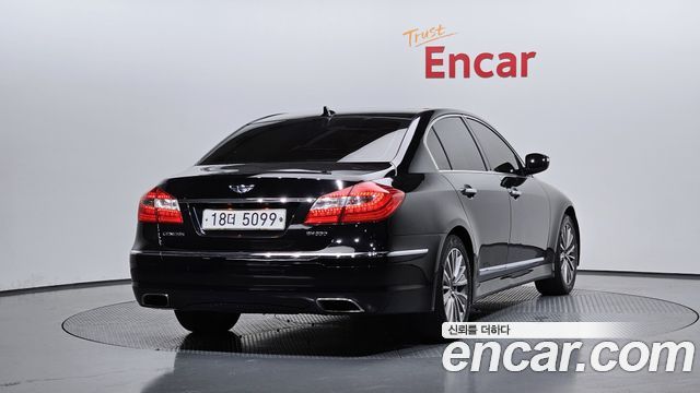 Hyundai Genesis из Кореи Encar