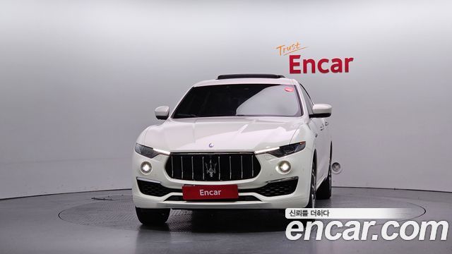 Maserati Levante из Кореи Encar