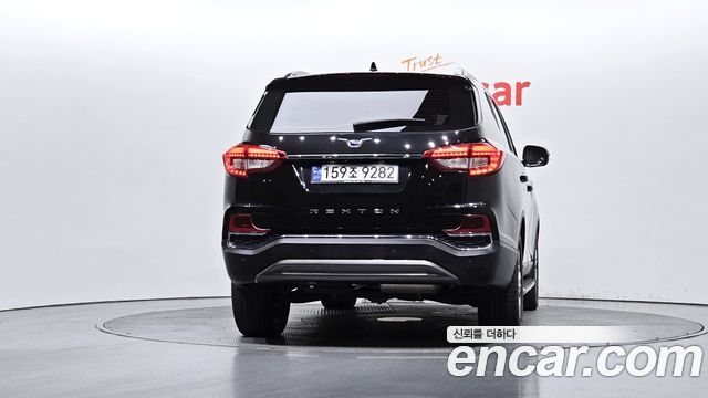Ssangyong Rexton Diesel 2.2 4WD White Edition — пробег 43 296 км — фото 4 из 5