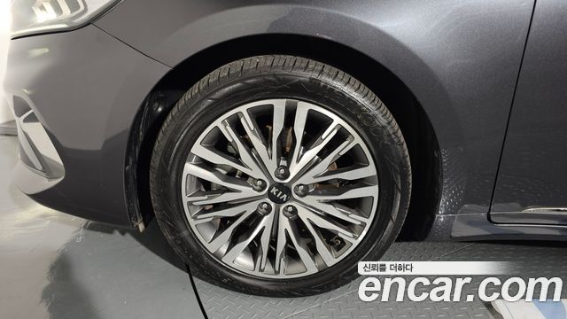 Kia K7 из Кореи Encar