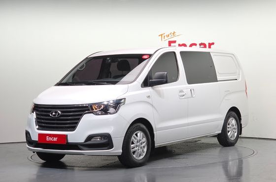 Hyundai Starex Van 5-Seater Smart — пробег 165 859 км — фото 1 из 5