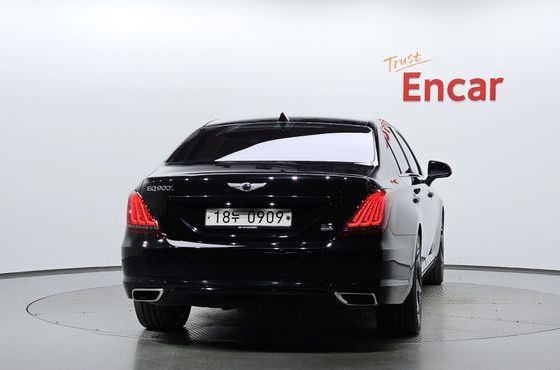 Genesis EQ900 5.0 GDI AWD Limousine Prestige — пробег 206 989 км — фото 4 из 5