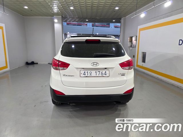 Hyundai Tucson Diesel 2WD LX20 Luxury — пробег 133 840 км — фото 4 из 5