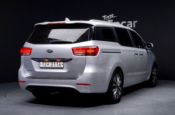 Kia Carnival 11-seater Prestige — пробег 130 143 км — фото 2 из 5