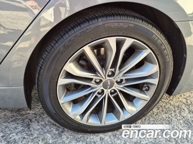 Hyundai Genesis из Кореи Encar