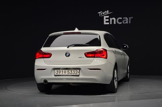BMW 1-Series 118d JOY 5DOOR — пробег 75 381 км — фото 4 из 5