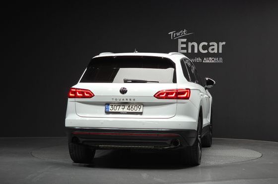 Volkswagen Touareg 3.0 TDI Premium — пробег 92 030 км — фото 4 из 5