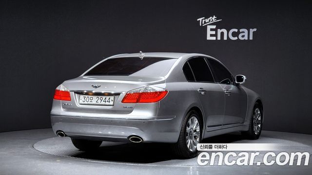 Hyundai Genesis из Кореи Encar