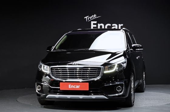 Kia Carnival 7-seater Limousine VIP — пробег 153 859 км — фото 3 из 5