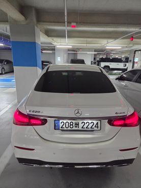 Mercedes-Benz E-Class E220d 4MATIC AMG Line — пробег 94 781 км — фото 3 из 5