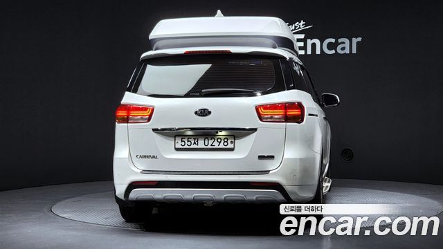 Kia Carnival из Кореи Encar