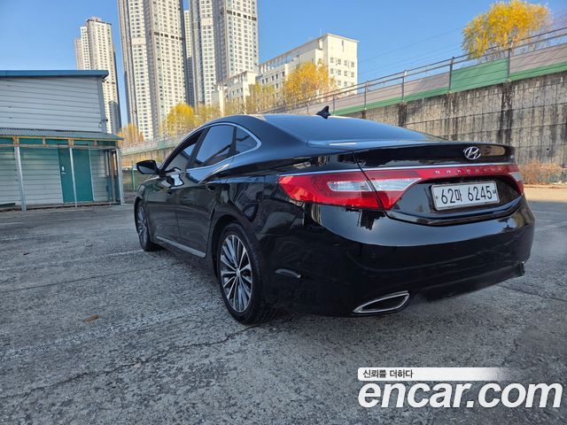 Hyundai Grandeur HG300 Premium — пробег 217 381 км — фото 4 из 5