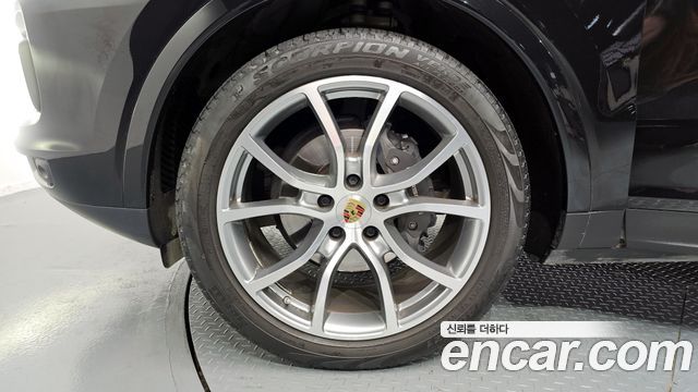 Porsche Cayenne 3.0 PLATINUM EDITION — пробег 63 301 км — фото 5 из 5