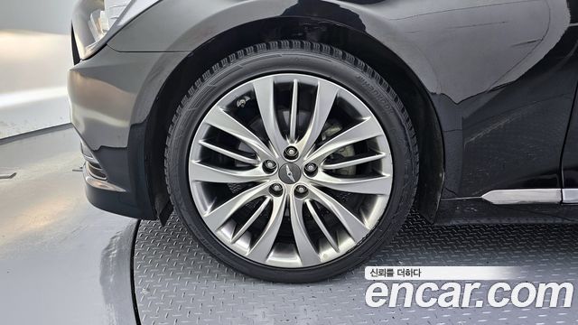 Hyundai Genesis из Кореи Encar
