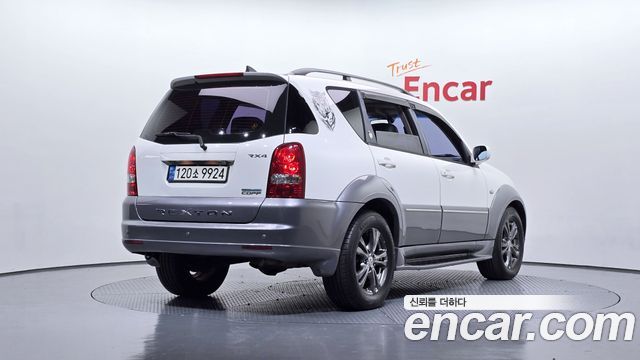 Ssangyong Rexton из Кореи Encar