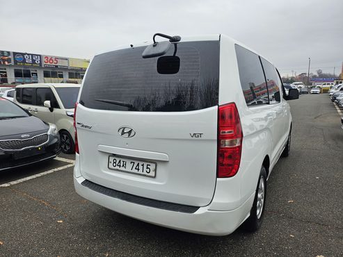 Hyundai Starex 5-Seater VAN CVX Luxury — пробег 54 400 км — фото 3 из 5