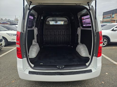 Hyundai Starex 5-Seater VAN CVX Luxury — пробег 54 400 км — фото 5 из 5