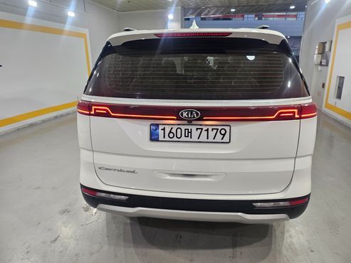 Kia Carnival 9-Seater Prestige — пробег 155 000 км — фото 5 из 5