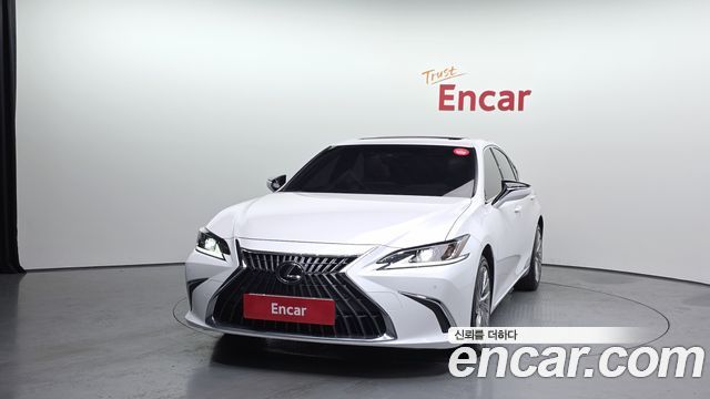 Lexus ES Luxury Plus — пробег 57 289 км — фото 3 из 5