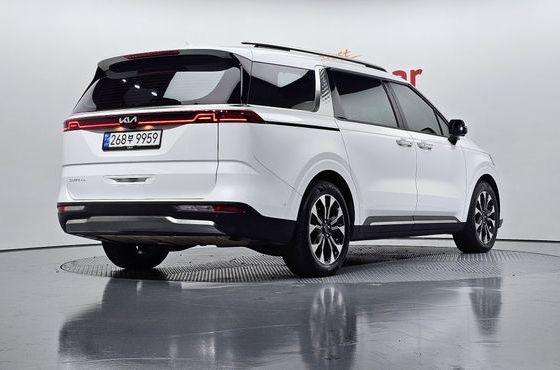 Kia Carnival 7-Seater Signature — пробег 31 497 км — фото 2 из 5